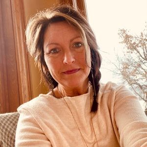 Meet your Posher, Alison